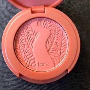 TARTE Amazonian Clay Mini Travel Blush in Quirky